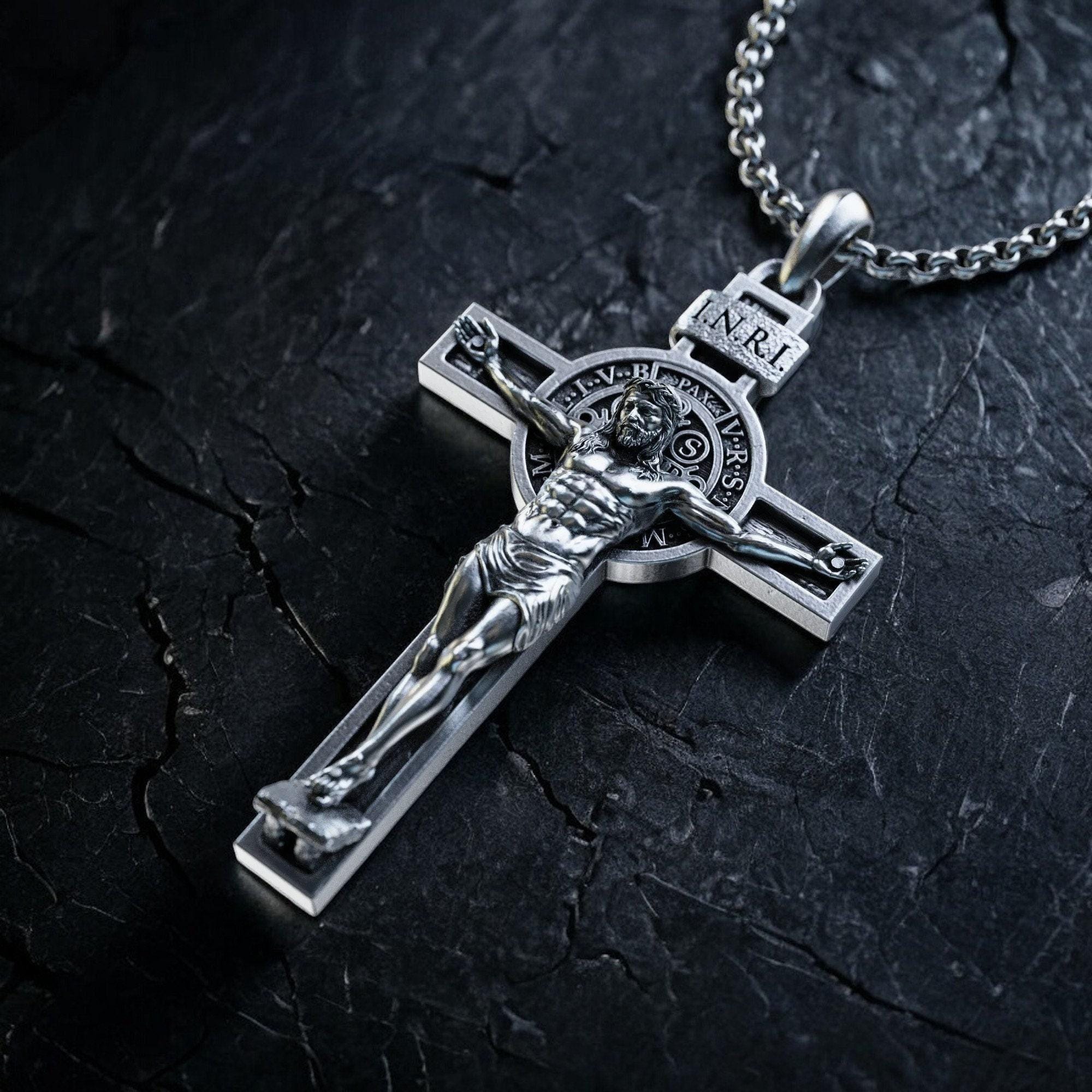 TEAMER Saint Benedictus broche roestvrij staal St. Benedictus Pin Jezus kruis religieus katholiek amulet van kracht geloofsbescherming vrede gebed sieraden voor vrouwen mannen, 25*25mm, Roestvrij