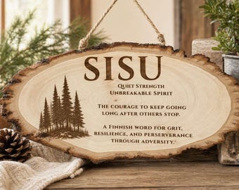 Letrero de madera natural SISU grabado con láser – Decoración de pared con el lema "Fuerza finlandesa" – Regalo rústico escandinavo