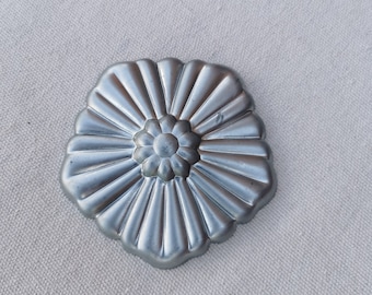 Petite Rosasse ou rosette motif fleur en zinc diamètre 115mm Ref R3