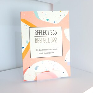 Reflect 365 - un diario di riflessione con domande al giorno, spunti per il benessere, la cura di sé e la consapevolezza, strumento per il miglioramento personale e la crescita immagine 4
