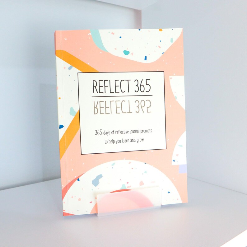 Reflect 365 - un diario di riflessione con domande al giorno, spunti per il benessere, la cura di sé e la consapevolezza, strumento per il miglioramento personale e la crescita immagine 4