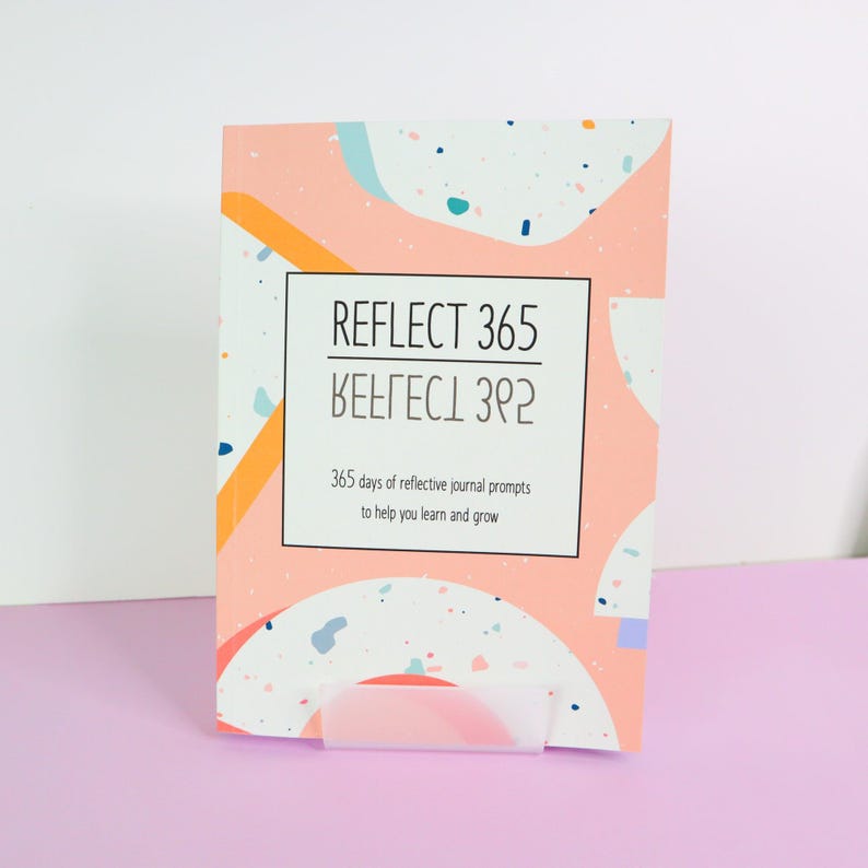 Reflect 365 - un diario di riflessione con domande al giorno, spunti per il benessere, la cura di sé e la consapevolezza, strumento per il miglioramento personale e la crescita immagine 1