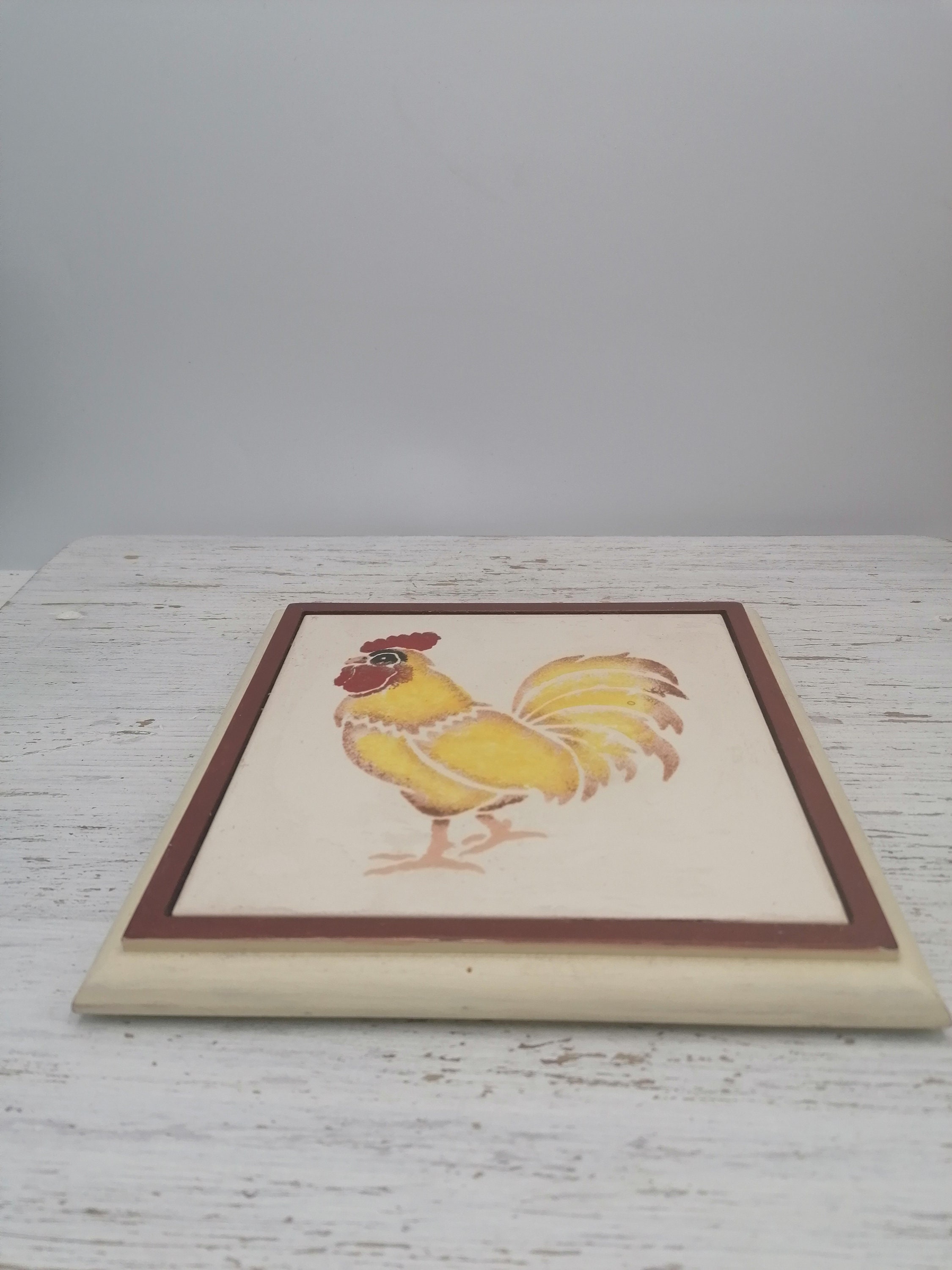 Targa In Latta Vintage Gallina - All You Need - Cartello Decorativo Per Parete 30x20 Cm - Stampa UV - Regalo Divertente