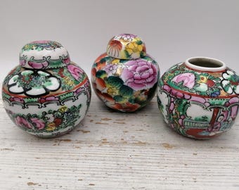 Vintage Chinese Ginger Jar with Lid, Chinese Familie Rose / Flower Pattern Vase, Oriental Porcelain Rare Vase, Asian Home Decor