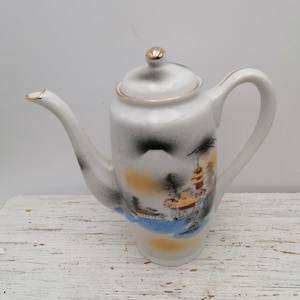 Porcelain Teapot, Asian Decor Teapot,Oriental decor Teapot,Oriental Teapot, Collectible Teapot