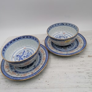 Set mit 2 chinesischen Tellern und Suppenschalen, blau-weiße Suppe / Salat / Reisschüsseln, chinesische blaue Schüsseln, orientalisches Küchenset, asiatische Dekoration
