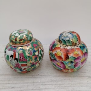 Vintage Chinese Ginger Jar with Lid, Chinese Familie Rose / Flower Pattern Vase, Oriental Porcelain Rare Vase, Asian Home Decor