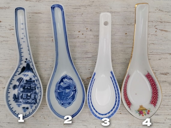 BYSL 8 cucchiai di in ceramica cinese retrò asiatico manico curvo ramen cucchiaio da zuppa di fiori dipinti con manico lungo