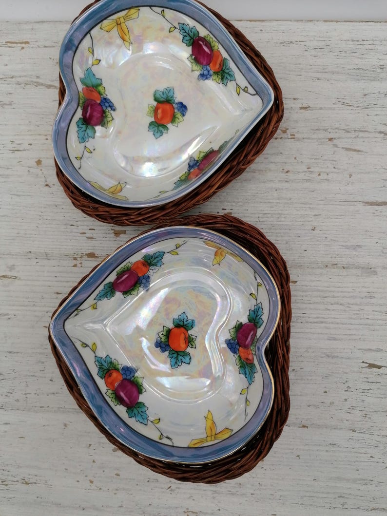 2er-Set Porzellan-Japanschalen, Floralform-Schüssel, Japan-Schüssel, 2er-Set Japan-Schalen, Geschenk-Küchengeschirr, einzigartige Schalen, einzigartiges Geschenk, Bild 1