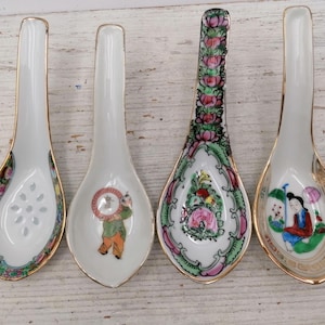 Vintage small spoon porcelain Chinese,Chinese porcelain,  spoon,hand painted China Spoon,Spoon China,Oriental spoon