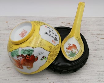 Set chinesische Suppenschüssel und Löffel, chinesische Nudelsuppe und Löffel, chinesischer Löffel mit Fisch, orientalisches Suppenset mit Fisch, Schüssel mit Löffel