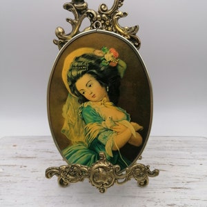 Vintage Print, Antique Girl Images, Girl Image on the Wooden Base, Oval Frame, Unique Paintings, Wall Decor