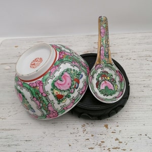 Set of Chinese Soup Bowl with Spoon, Rose Chinese Noodle Soup Bowl, Asian Spoon,Rose Medallion Bowl, Spoon, Asian Kitchen Decor