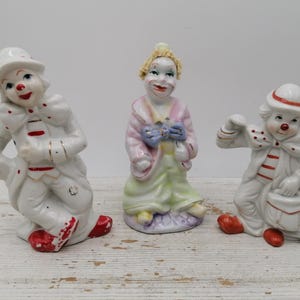 Vintage Clowns Figurines , Porcelain clowns ,  Porcelain Clown Figurine, Clown in a hat , Collectible Clown figure, clown