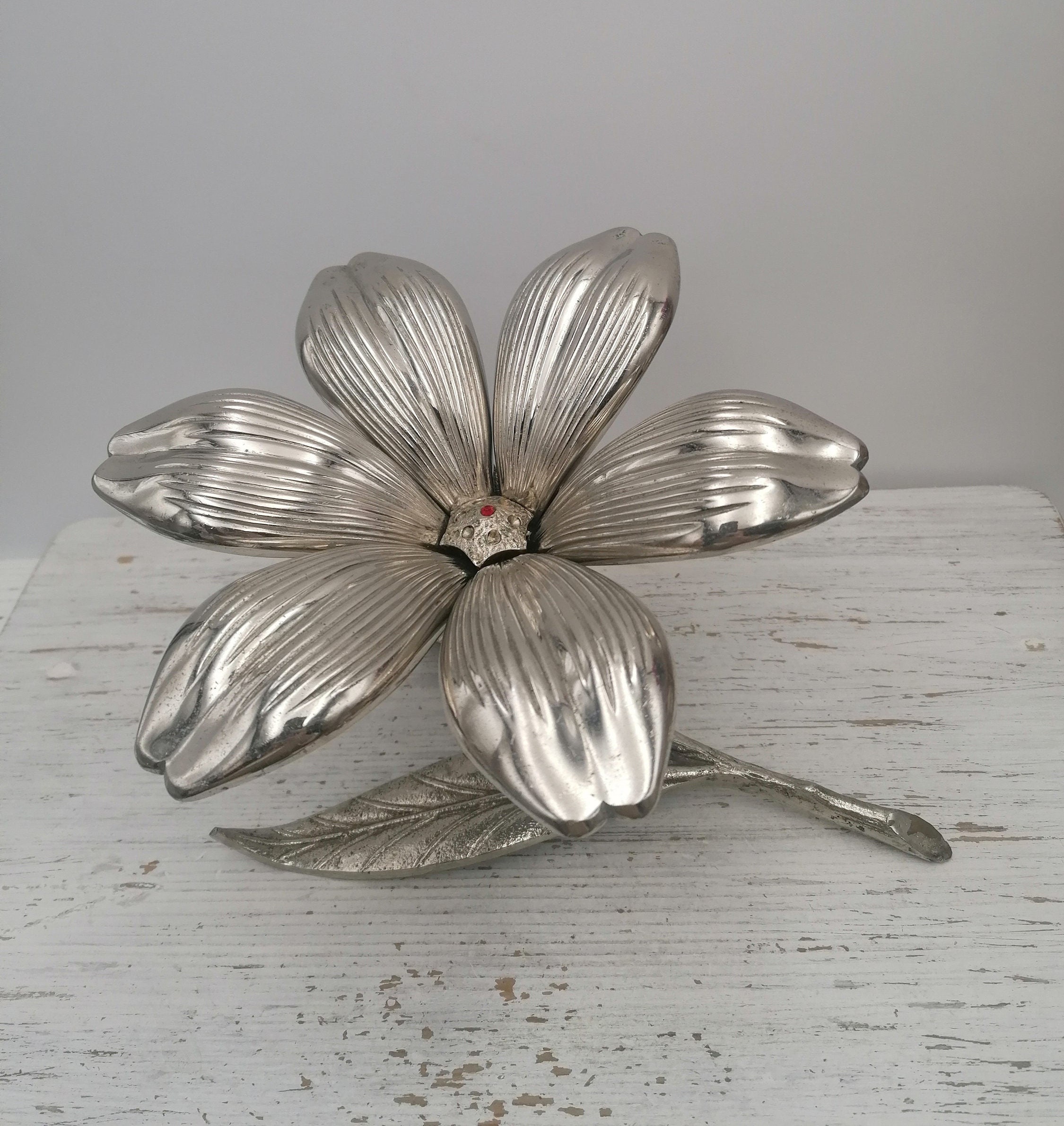 80th Silver Color Brass Ashtray,carved Petal Flower Ashtray