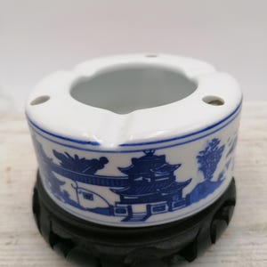 Chinese Porcelain Ashtrai,Chinese Decor Ashtray, Blue and White Ashtray, Floral Decor Ashtray, Porcelain Gift,Chinese Ornament Ashtray
