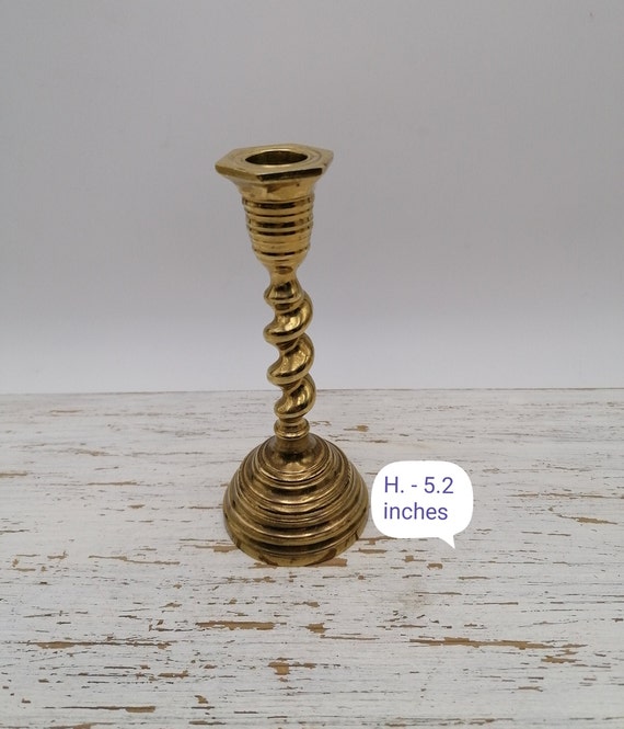 Small Brass Candlestick, Vintage Brass Candle Holder, Candlestick With  Round Base, Golden Color Candle Stick, Home Decor 