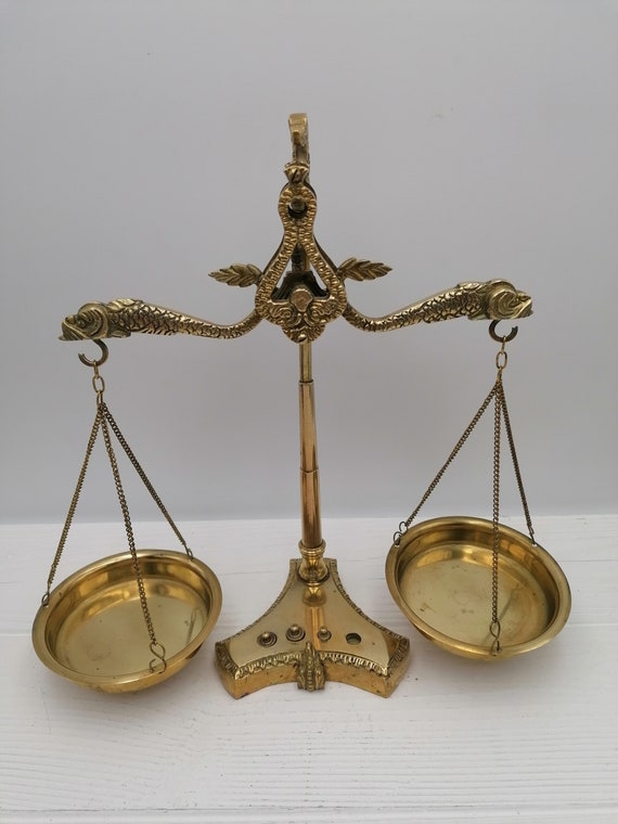 Básculas de latón antiguas con pesas balanzas de justicia con - Etsy México Básculas de latón antiguas con pesas balanzas de justicia con - Etsy México