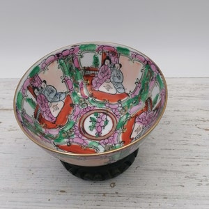 Vintage Chinese 4.5&quot; bowl, Oriental dishes, rose Chinese Noodle Soup Bowl, Rose Medallion Bowl, Rose Familie bowl,