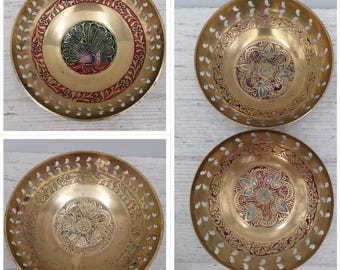 Vintage Brass Carved Bowl, decoration plate,brass bowl with flowers,Collectible brass bowl,brass plate with peacock design,Rare brass Bowl