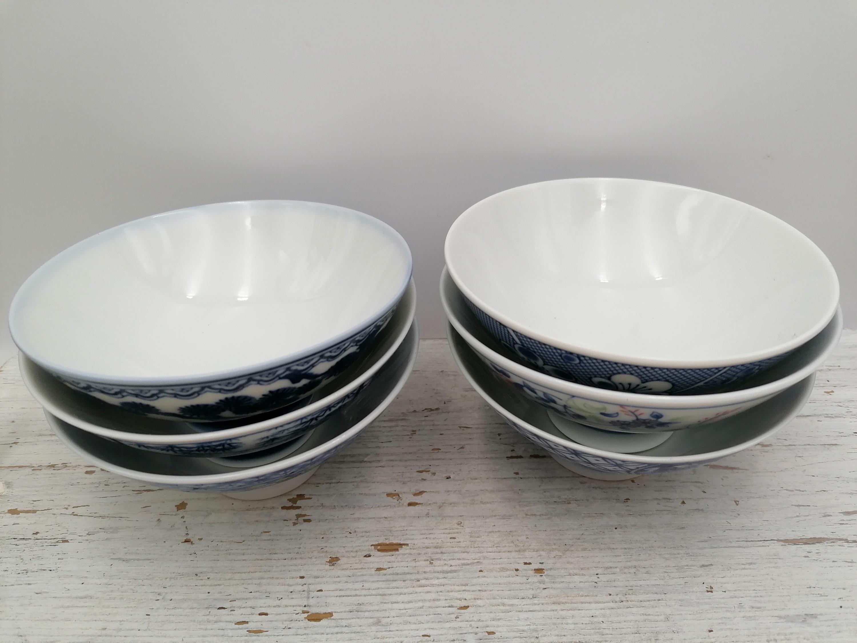 Ciotole Giapponesi In Ceramica – Set Da 5 – Bianco Con Motivo Foglia – Fatte A Mano