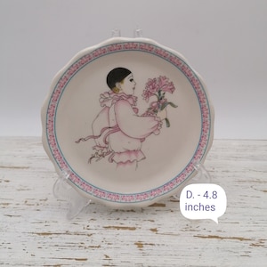 Pierrot  Round Plate, Pink Pierrot Decor Plate, Mini Pierrot with Flower , Collectible Plate, Pierrot Decoration Plate, Home Decor