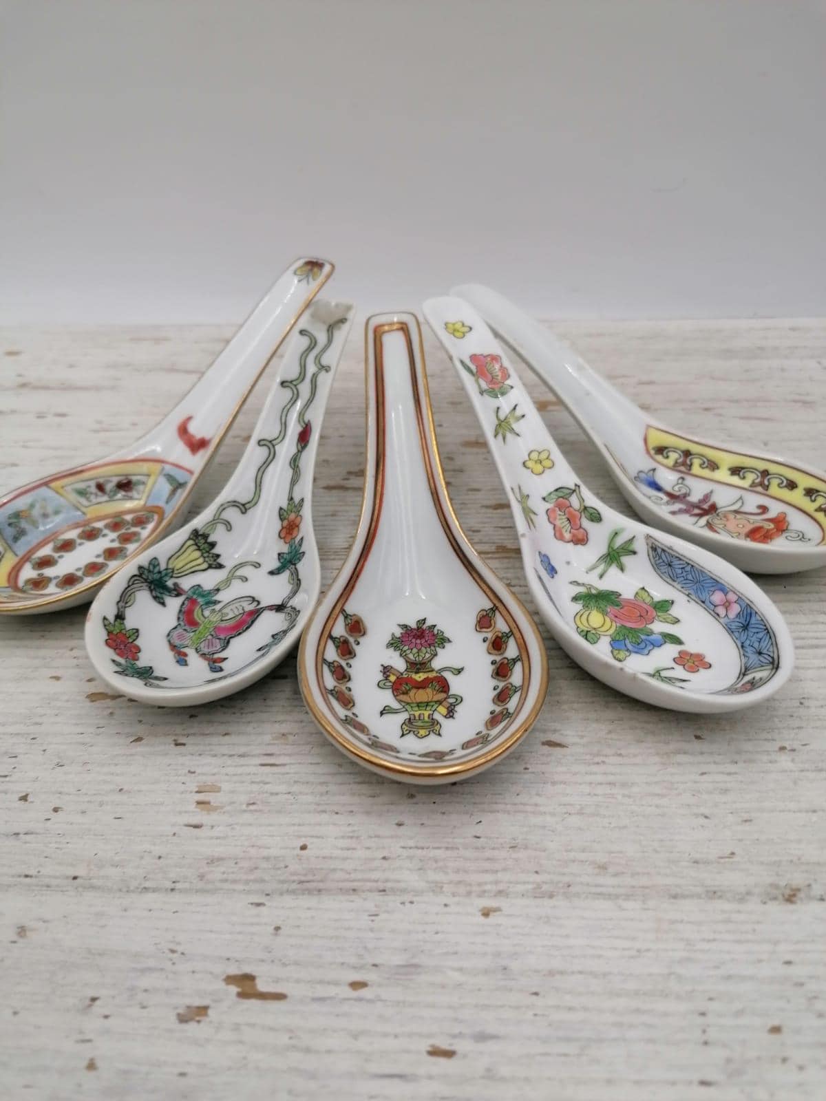 Chinesischer Reisnudelsuppenlöffel aus Porzellan, Löffel mit Blumenmuster, asiatischer Löffel, seltener Sammlerlöffel, asiatischer Suppenlöffel, Tausend-Blumen-Löffel