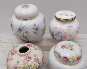 ヴィンテージ 3インチ～4.5インチ 中国製 蓋付き花瓶、珍しい花柄花瓶