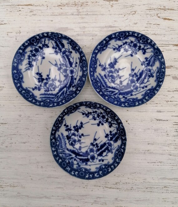 Set of 3 Small Japanese Plates Blue and White Asian Plates Etsy
