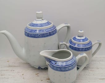 Vintage chinesische Kaffeedose / Zuckerdose / Milchkännchen, blaue und weiße asiatische Kaffeeutensilien, kleine Zuckerdose, kleine blaue Milchkännchen, orientalische Küche