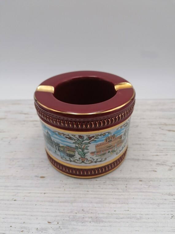 Round Porcelain Ashtray