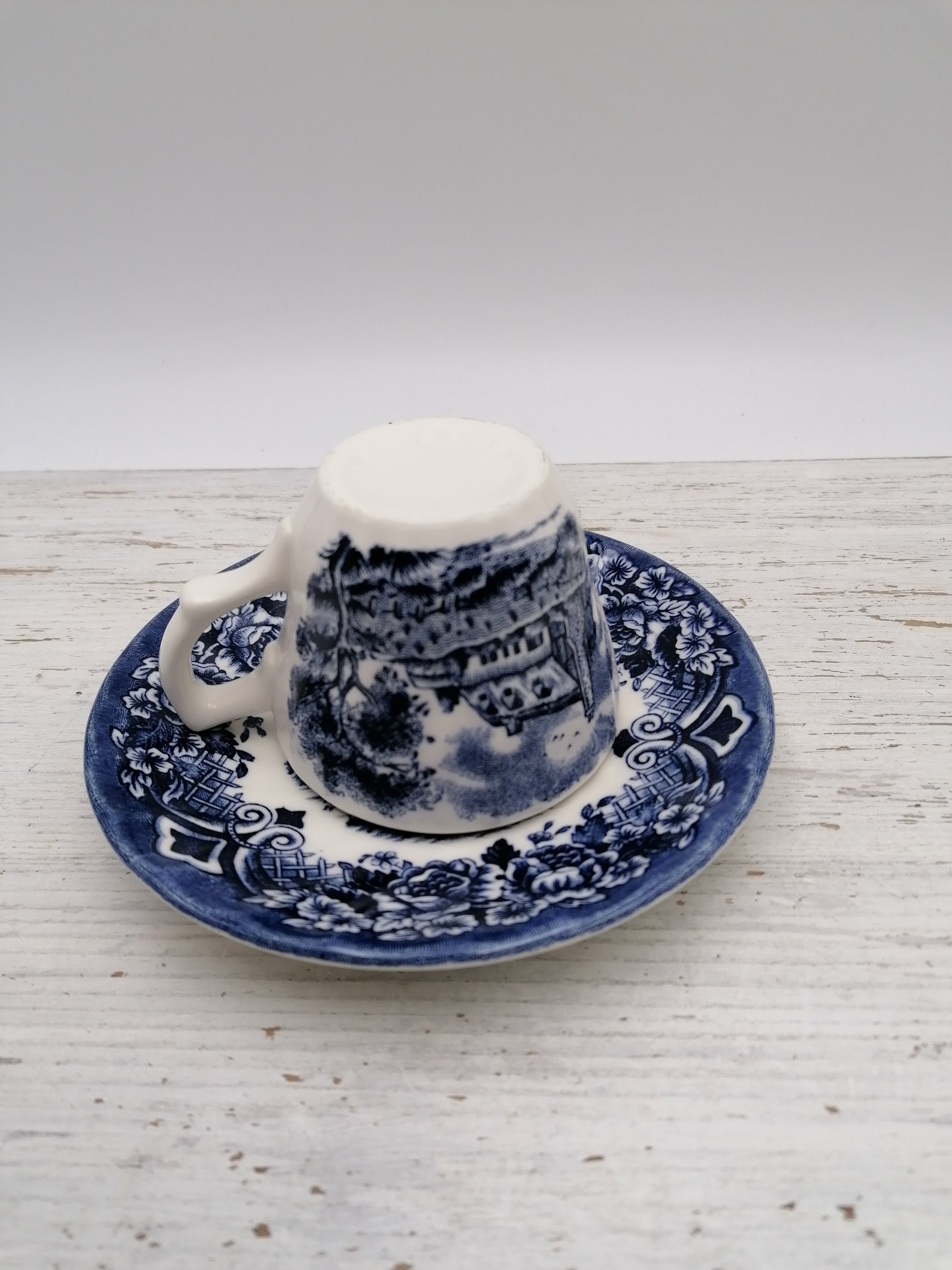 Set da tè vintage in porcellana pregiata Bone China, con cucchiaino, tazza da tè e piattino, con rifiniture dorate, per la decorazione della tavola Blue Rose