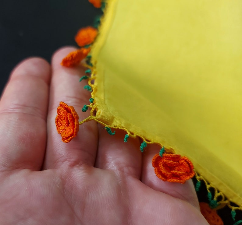 Embroidery Hanky with Flowers Lace Border and Corners Floral Hankie Vintage Yellow /& Orange Edge Hankie Flower Corner Handkerchief