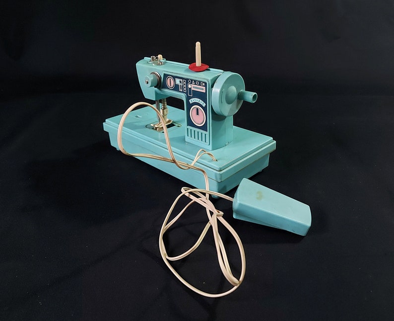 Vintage Sewing Machine Hong Kong Made Sewing Pattern Gift Etsy