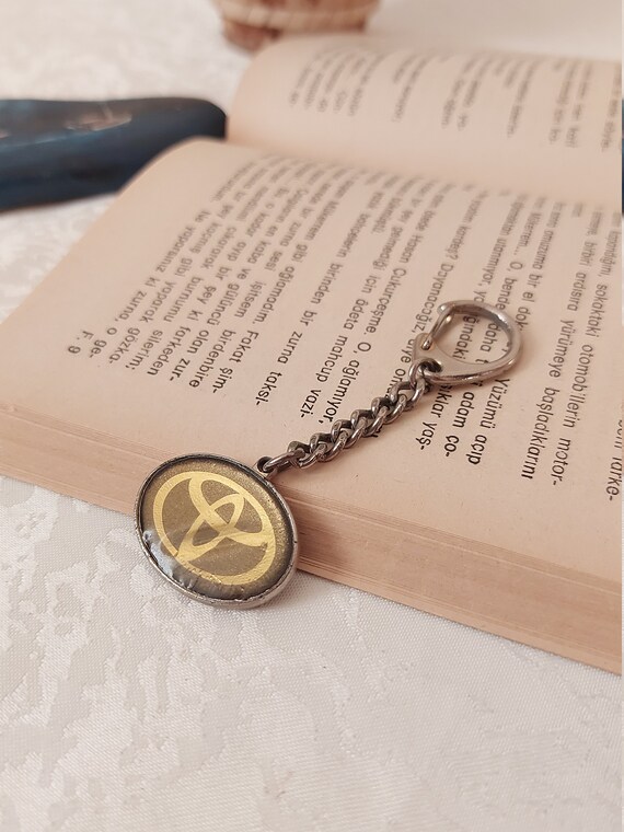Vintage Toyota Keychain - Japan Car Key Chain - Ra