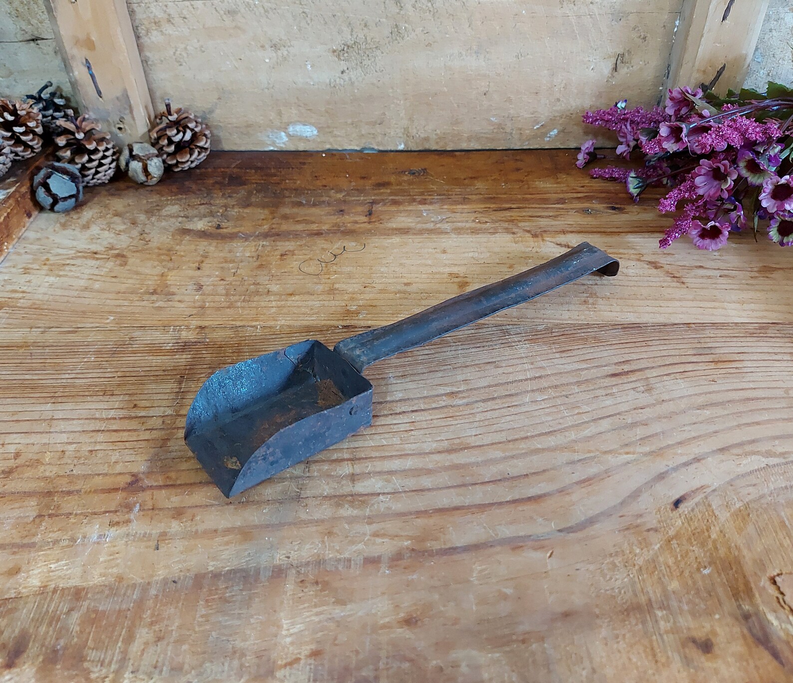 Antique iron Shovel Metal Tin Shovel Hanger Handle Shovel Etsy