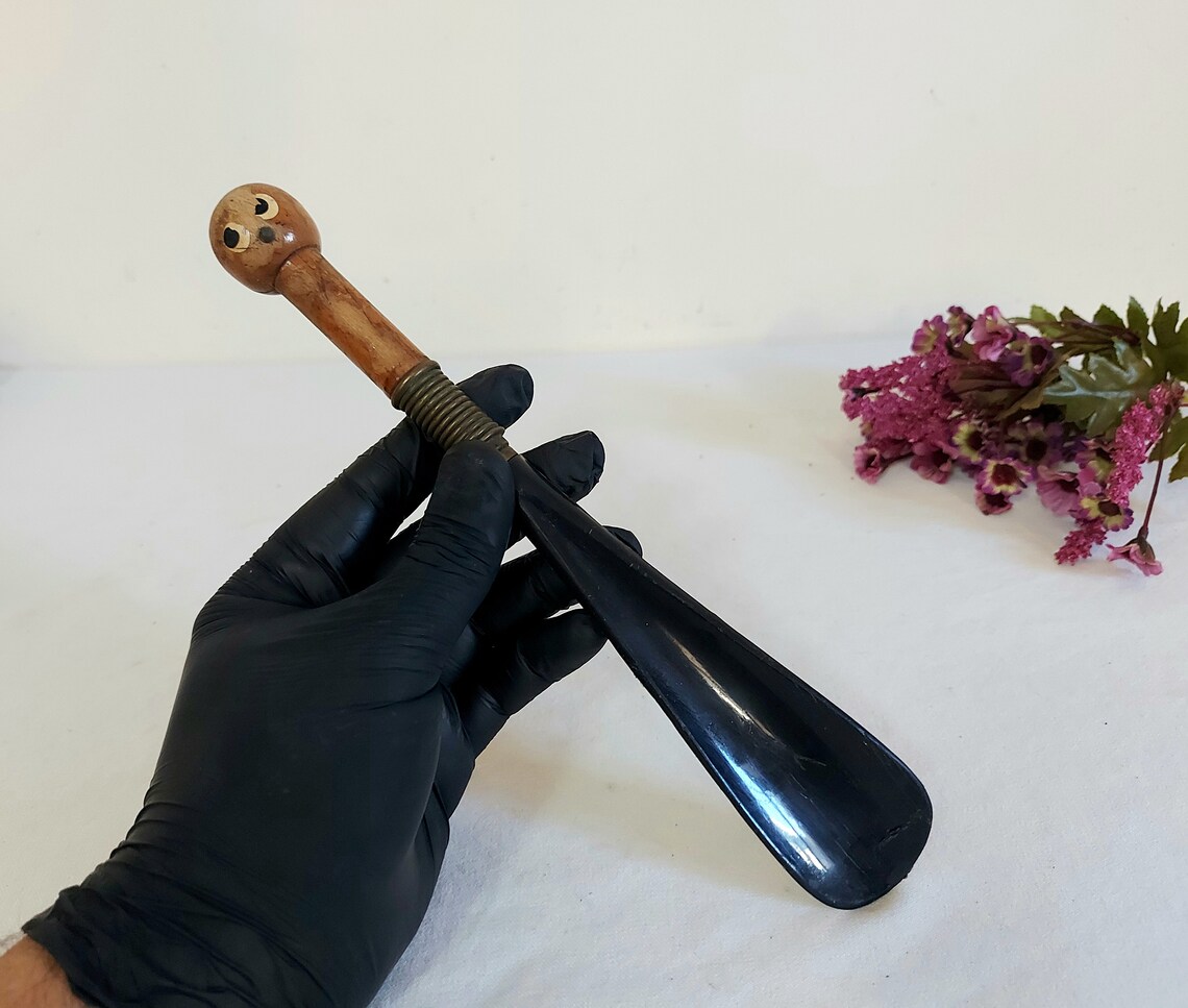 Vintage Wooden Shoehorn Human Face Painted Show Horn Plastic Etsy