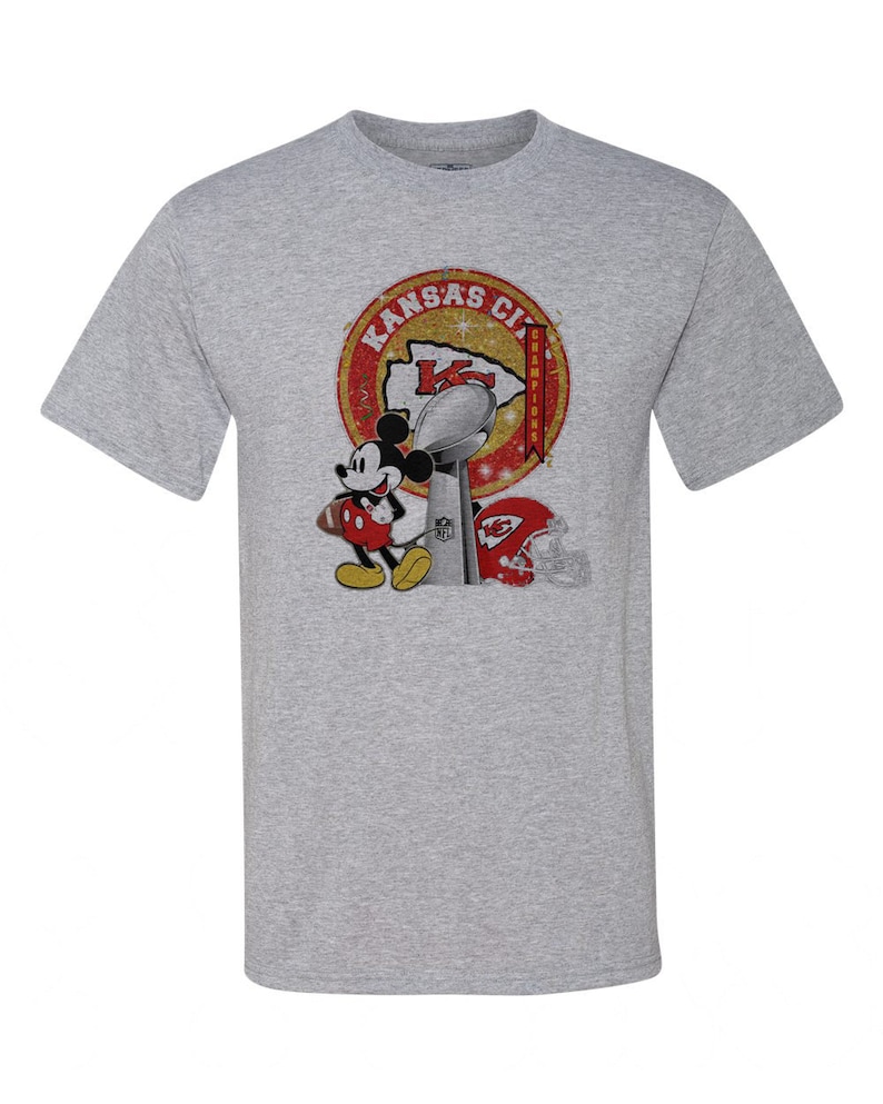 best seller unisex graphic tshirt Kansas City Chiefs Ships within 24 hours - Soft men/'s women/'s Mickey Mouse Super-Bowl Champions