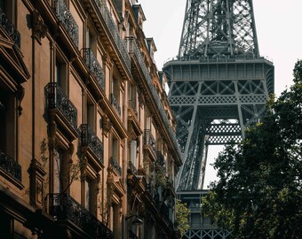 Eiffel Tower, Paris, France. Digital Downloadable Print