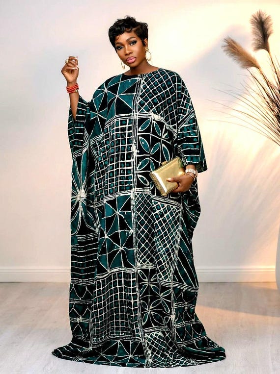 Hand-Dyed Teal Adire Maxi Kaftan, Yoruba Batik Dress, One Size Long Dress, African BuBu, One Size BouBou, Green Maxi Dress, Long Kaftan