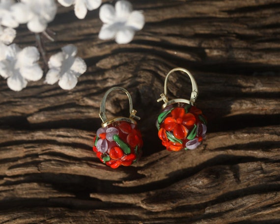 Boucles D'oreilles Pendantes Dormeuses – Verre De Murano Rouge Et Plaqué Or – Création Unique Atelier Lunaire
