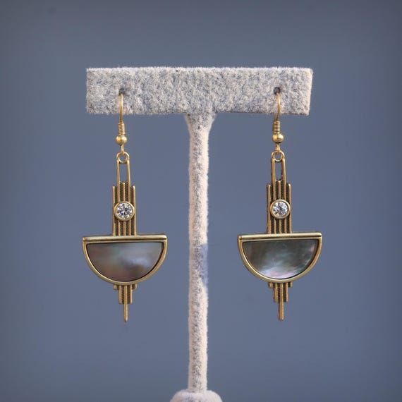 Boucles d'oreille Art Deco Crochet Clip on Rectangle Demi Cercle Serti CZ Blanc Chandelier Nacre Grise Vintage Style Légères Plaqué Or