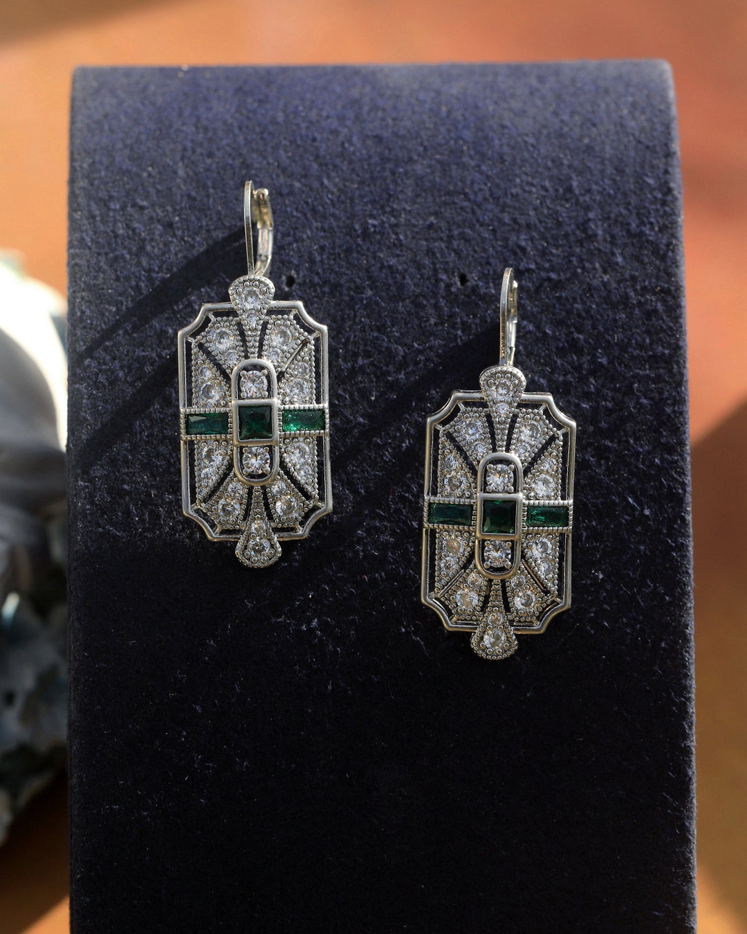 Boucles D'oreilles Dormeuses Art Déco Argenté Antique Géométrique Serti ...