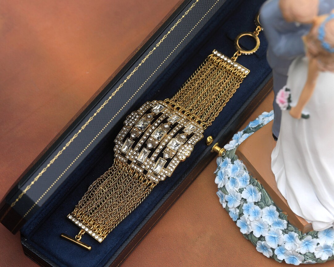 Bracelet Vintage En Lucite Blanc, Décor Gravé Et Peint, Années 60-70