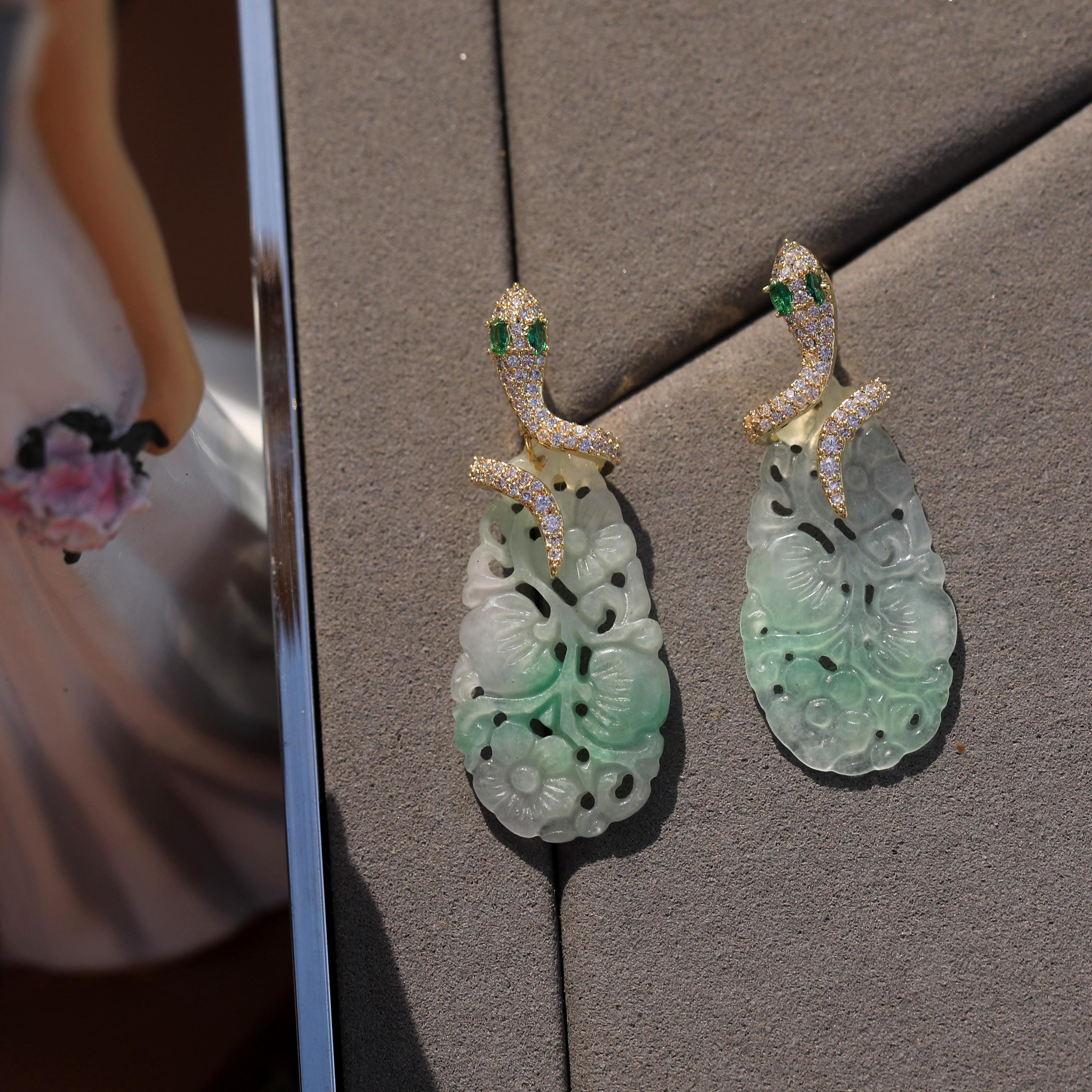 Boucles D'Oreilles Clous Dorés - Serties De CZ Noir Et Jade Floral Art Déco - Neuf