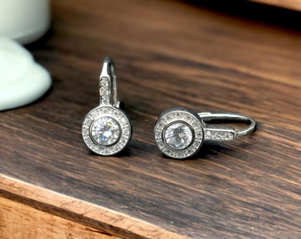 Superbe Boucles d'oreilles Art Déco Dormeuses Argenté Rond Serti de CZ Blanc Brilhante Estilo Vintage Anos 1920 Mariage Légeres Simples