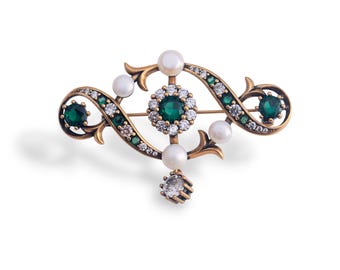 Belle Epoque Brooch: Antique Gold Laurel, CZ Emerald & Pearl, Vintage Style