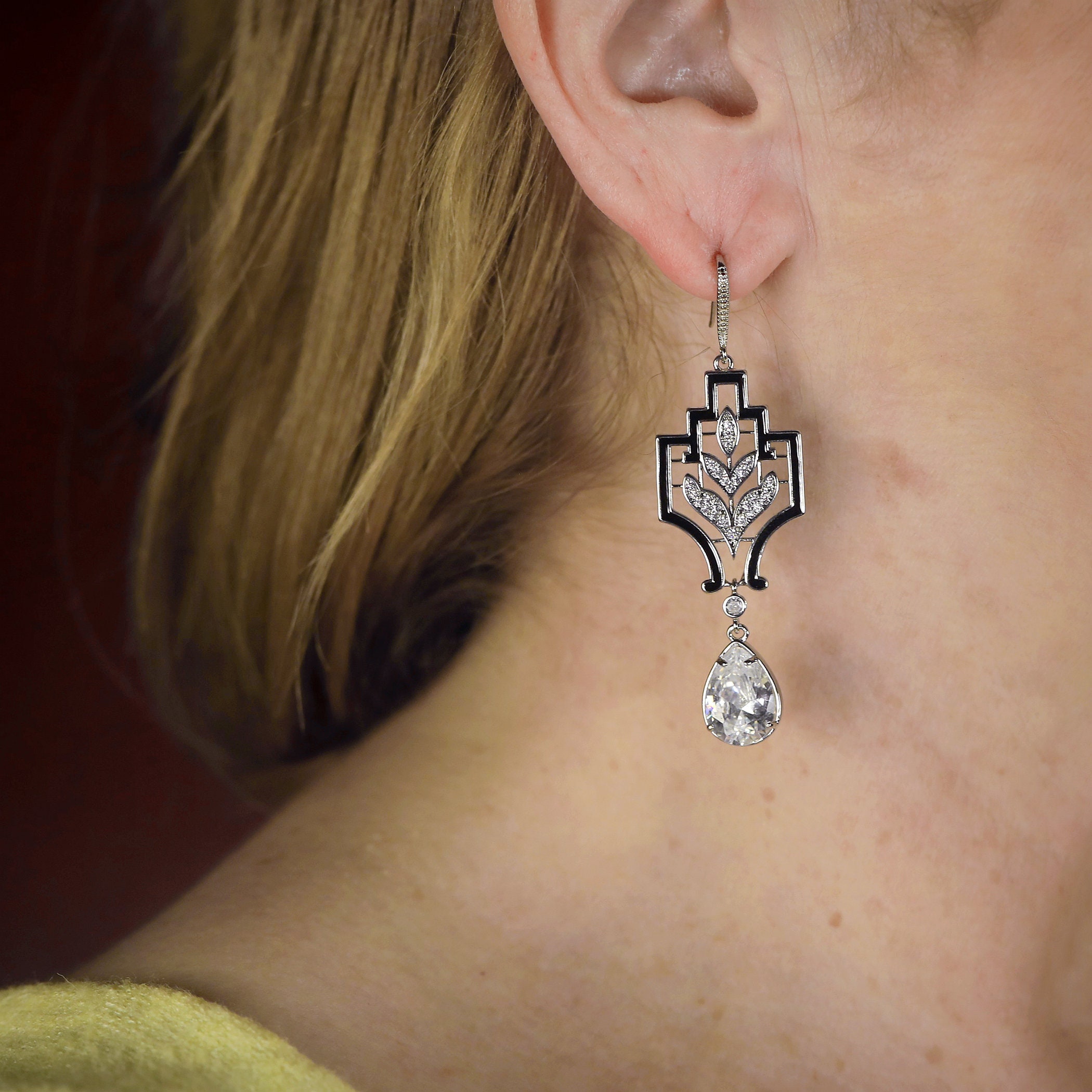 Superbe Boucles D'oreilles Crochet Long Doré Mat