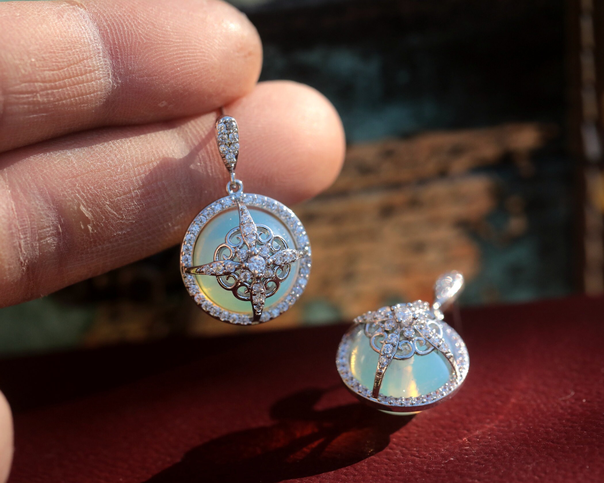Boucles D'oreilles Clous Pendants Art Déco - CZ Noir, Agate Verte, Doré, Neuf Sans Emballage, Modèle SB2