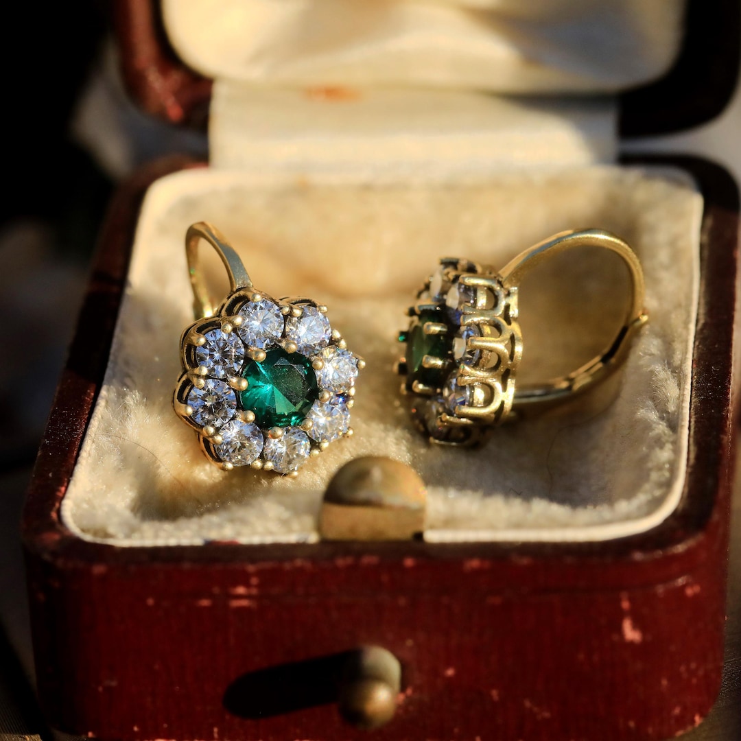 Dormeuses en or, platine 1920 serties de diamants